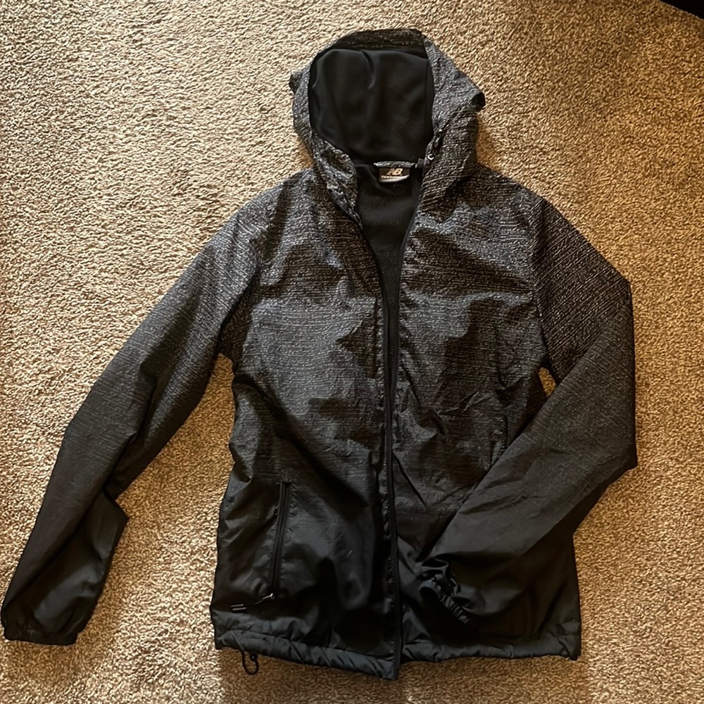 Women’s New balance wind breaker